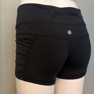 Lululemon size 8 Shorts